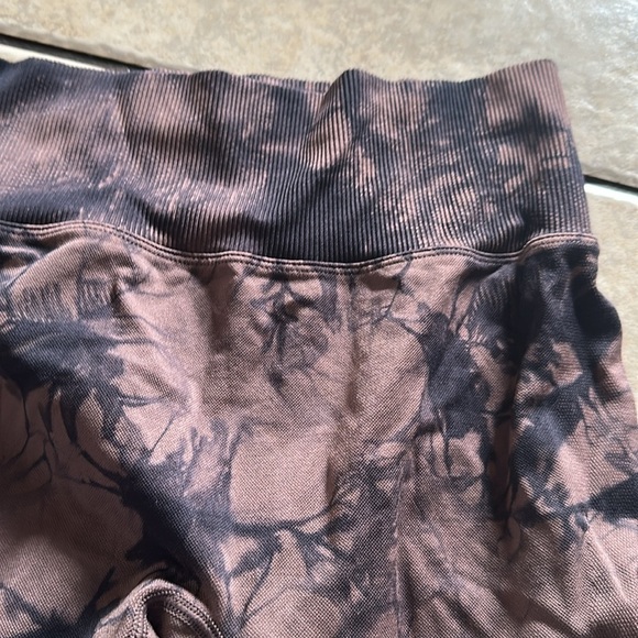 Pink - Picture 3 of 5